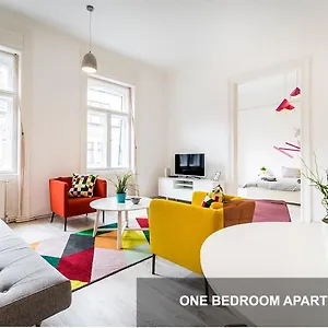  Apartamento Bpr Art Of Rainbow Hungría